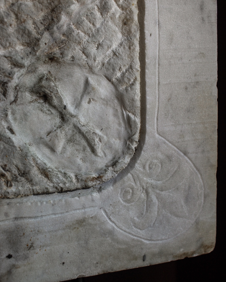 12th Century Italian Marble Architectural Fragment With Maltese Cross On Stand-photo-2