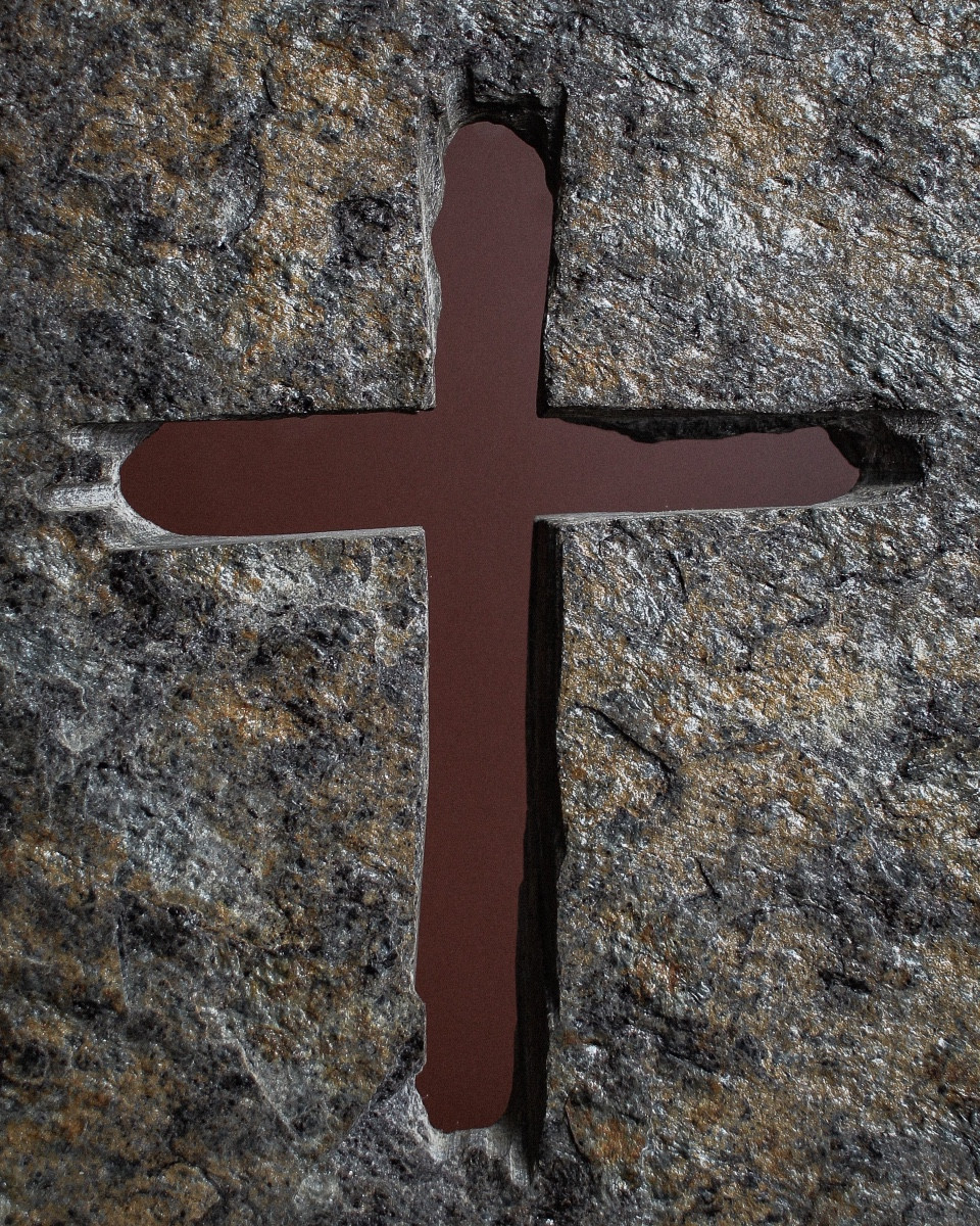 Croix rare en pierre de Lauze sur son support-photo-3