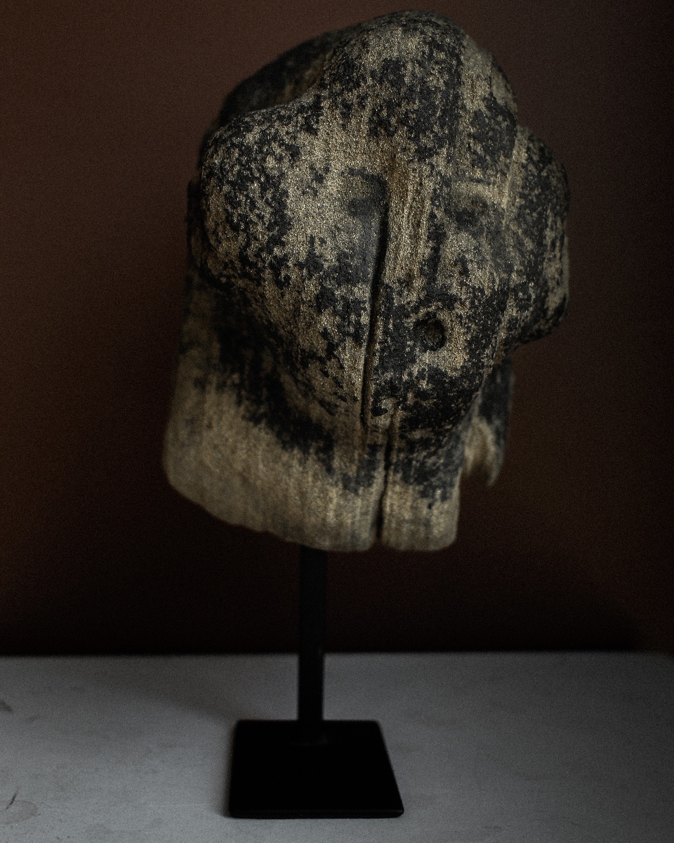 15th-century Sandstone Imp Head On A Base-photo-4