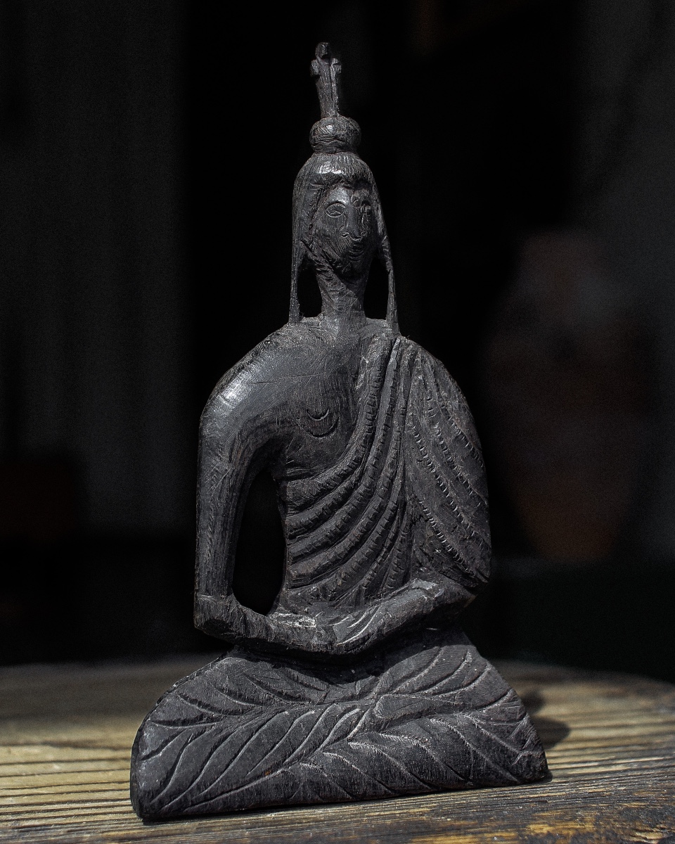 Sculpture de Bouddha naïf de la fin de la période Edo