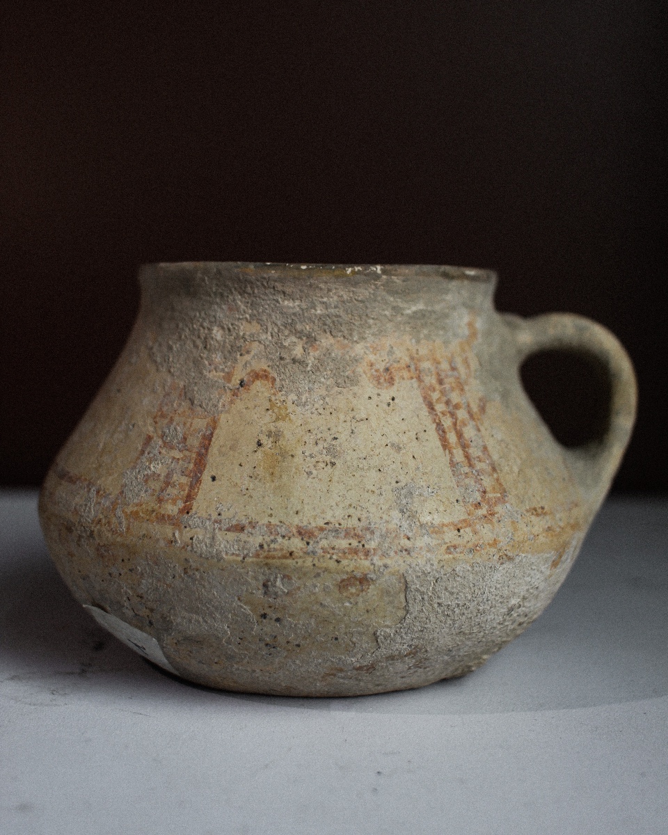 Cruche en argile du Luristan ornée de motifs géométriques-photo-2