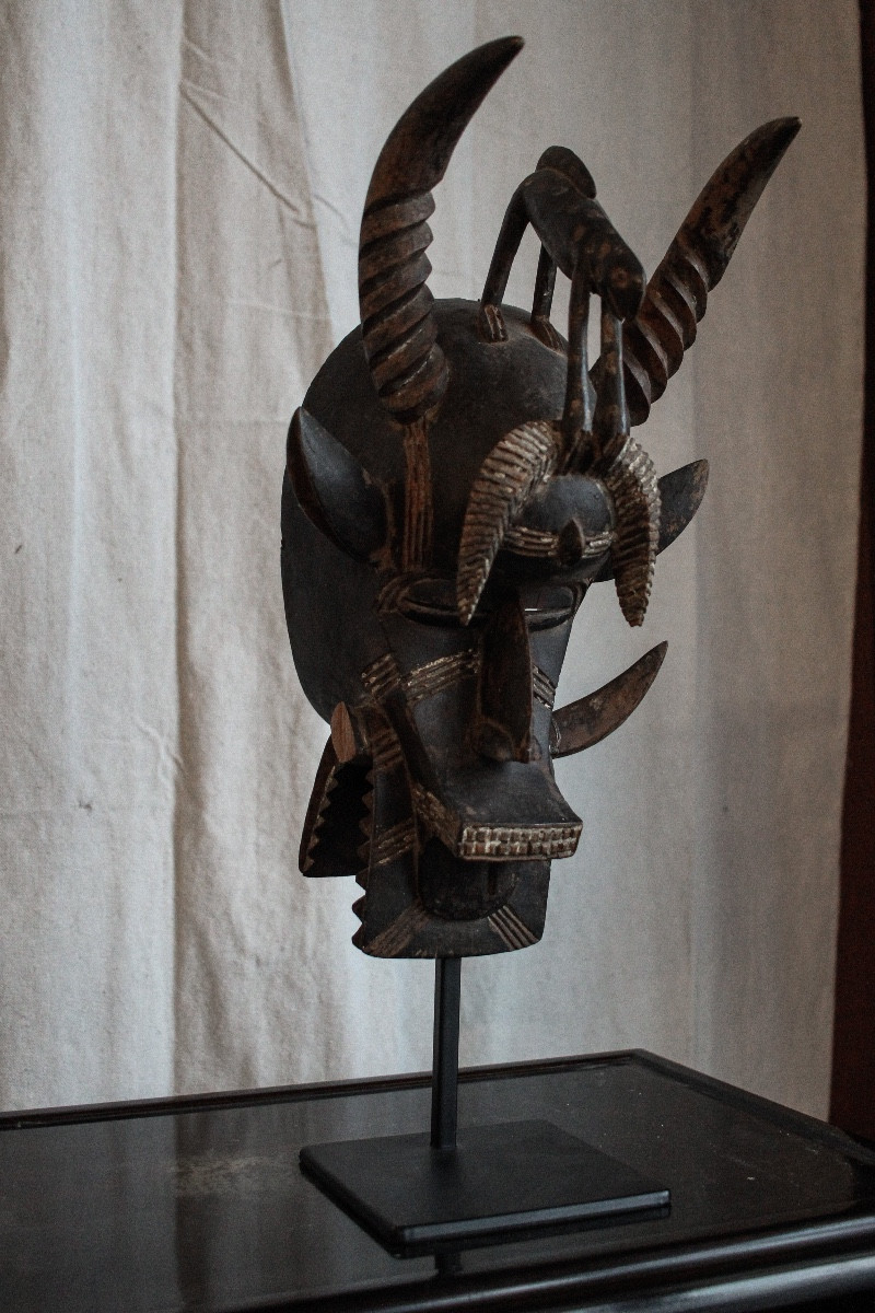 Senufo Kpelie Mask On Stand-photo-3