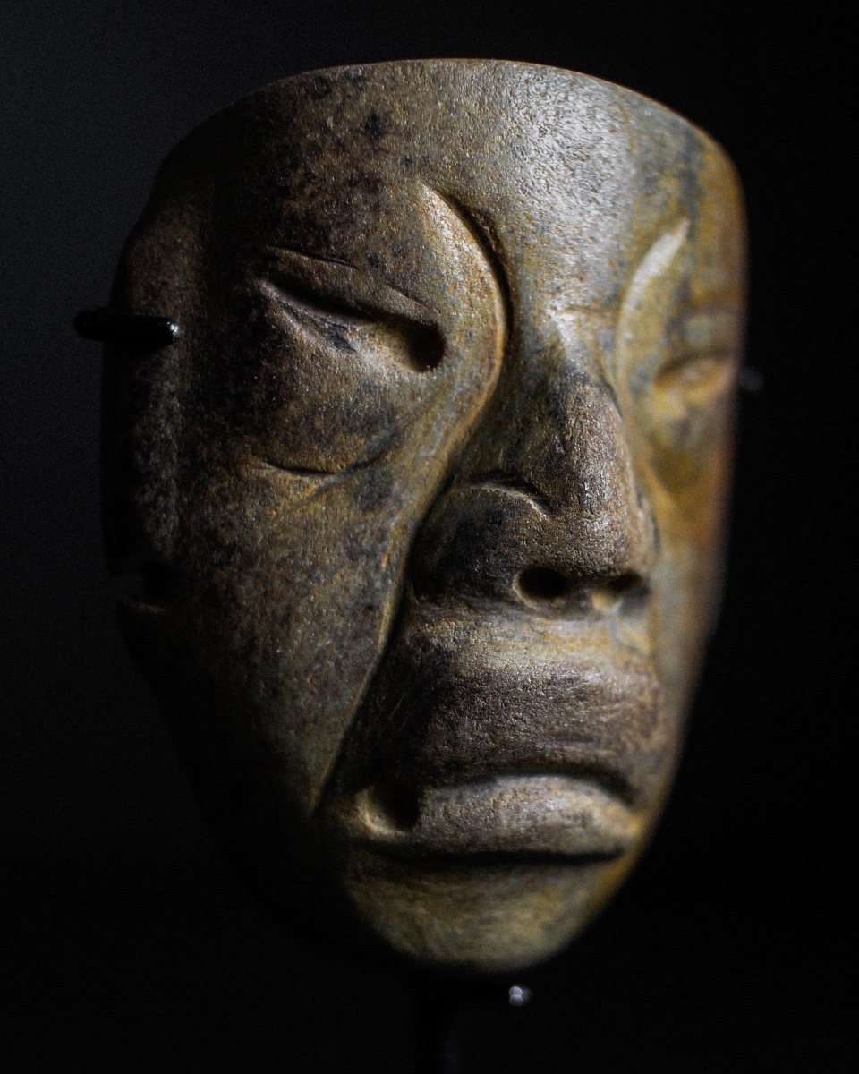 Olmec Mask In Green Stone On Stand-photo-3