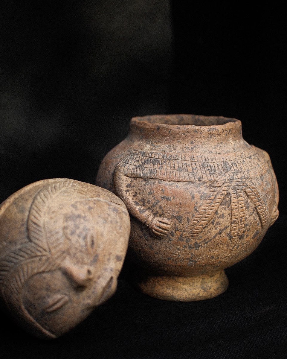 Chimila Anthropomorphic Funeral Urn-photo-2