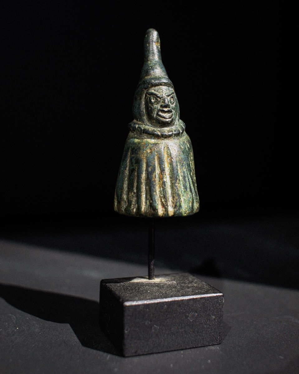 Gallo-roman Bronze Statuette Of Telesphorus On A Pedestal