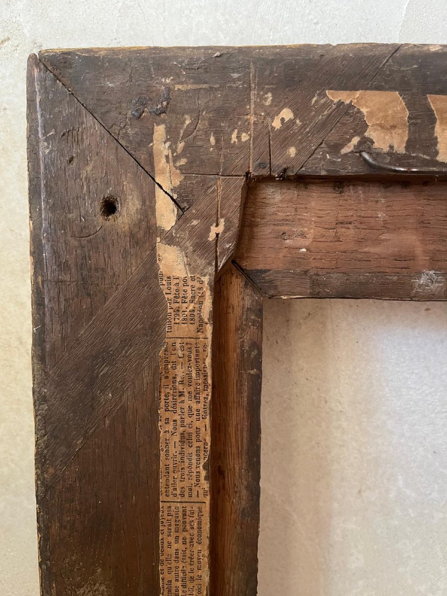 Cadre en bois sculpté et doré de style Régence, début du XVIIIe siècle — 76 × 62 cm-photo-4