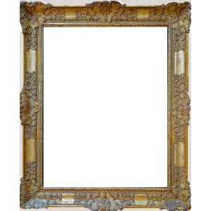 Important cadre Régence en bois sculpté et doré – vers 1715-1735 - 127X105 / 105X82 cm)