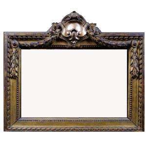 Cadre XVIIIe à fronton en bois sculpté et doré – Époque Louis XVI (43X36 / 35X22cm)