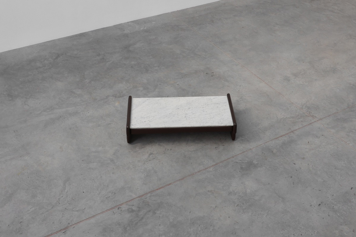 Table basse rectangulaire en cuir marron et marbre de Carrare, vers 1960-photo-6