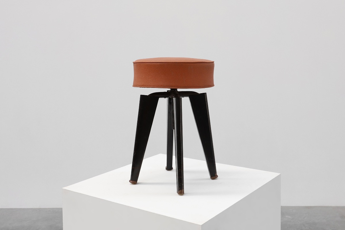 Tabouret Clemenceau emblématique d'André Domin et Marcel Genevière, France 1957-photo-1