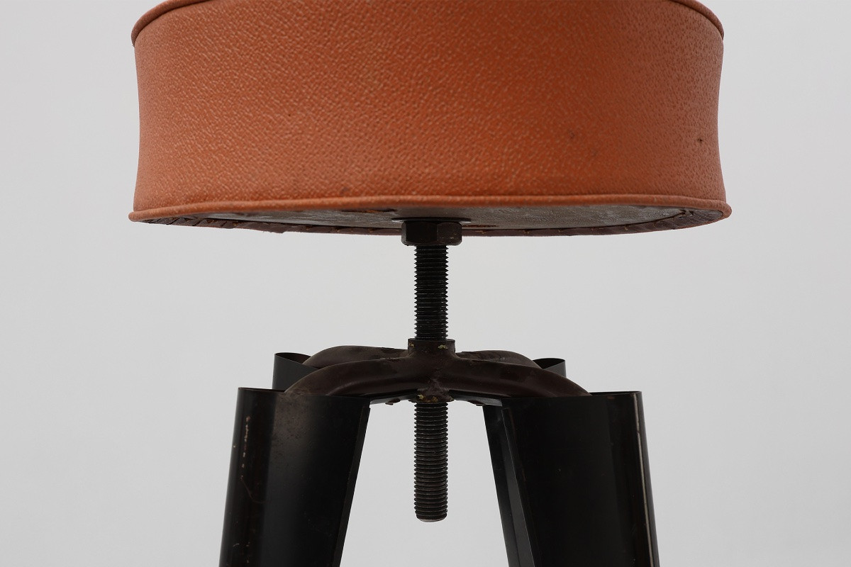 Tabouret Clemenceau emblématique d'André Domin et Marcel Genevière, France 1957-photo-2