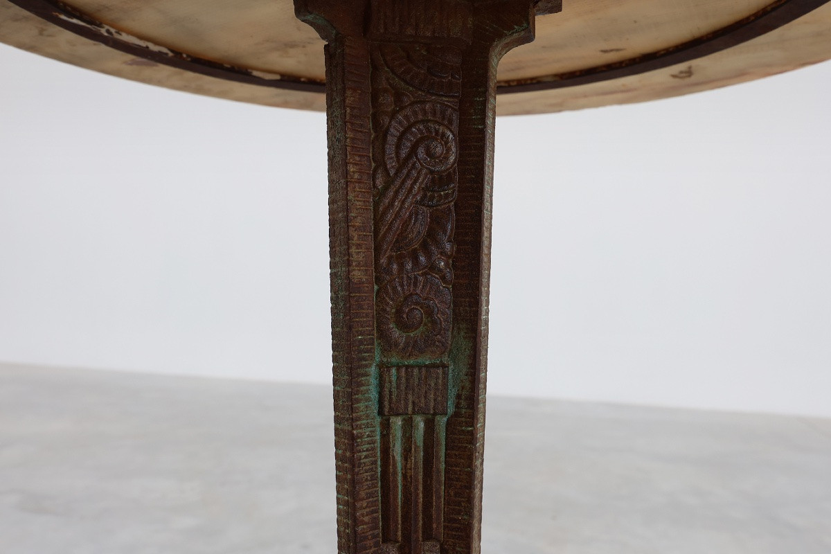 Table de bistrot Art Déco en fonte avec plateau en marbre, France vers 1925-photo-2