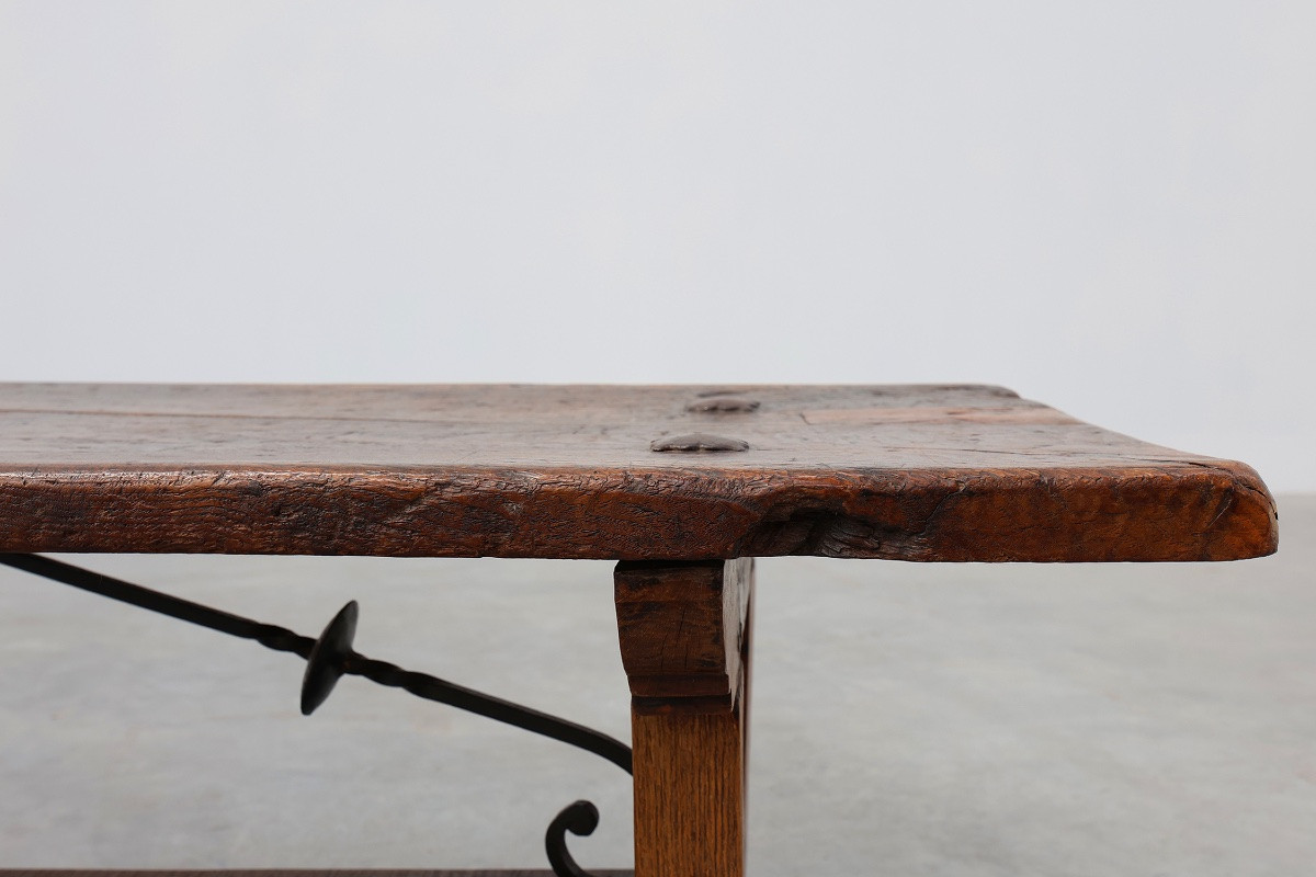 17th Century Spanish Brutalist Coffee Table In Wood And Wrought Iron-photo-1