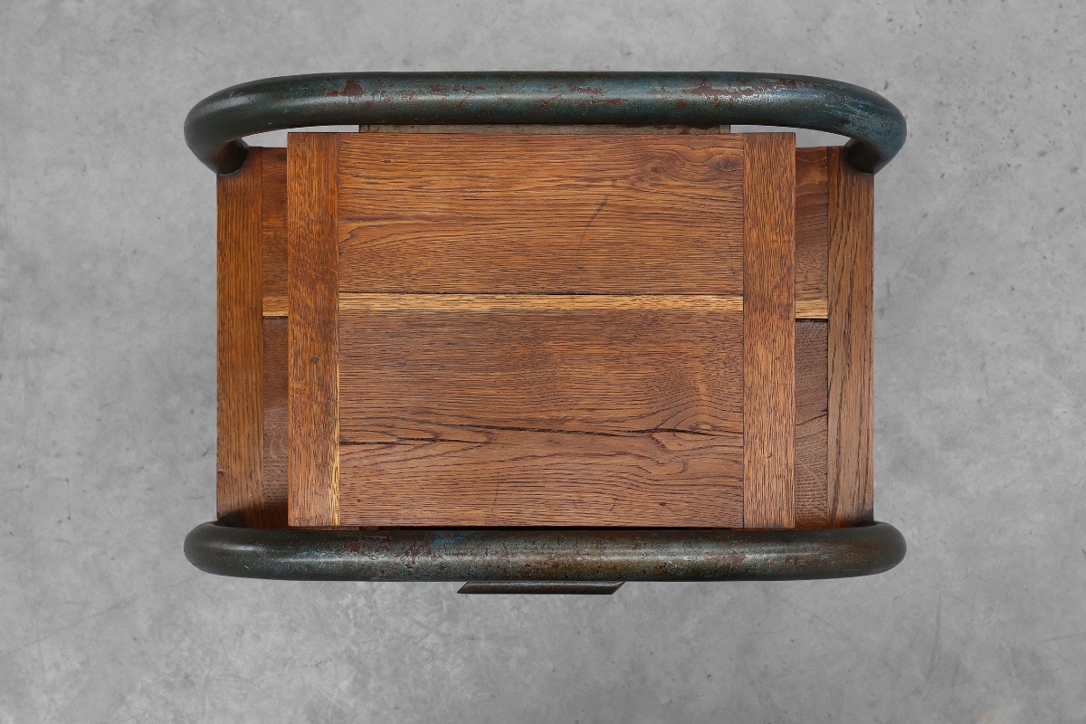 Table d'appoint ou table de chevet industrielle de style Bauhaus, Belgique vers 1910-photo-3