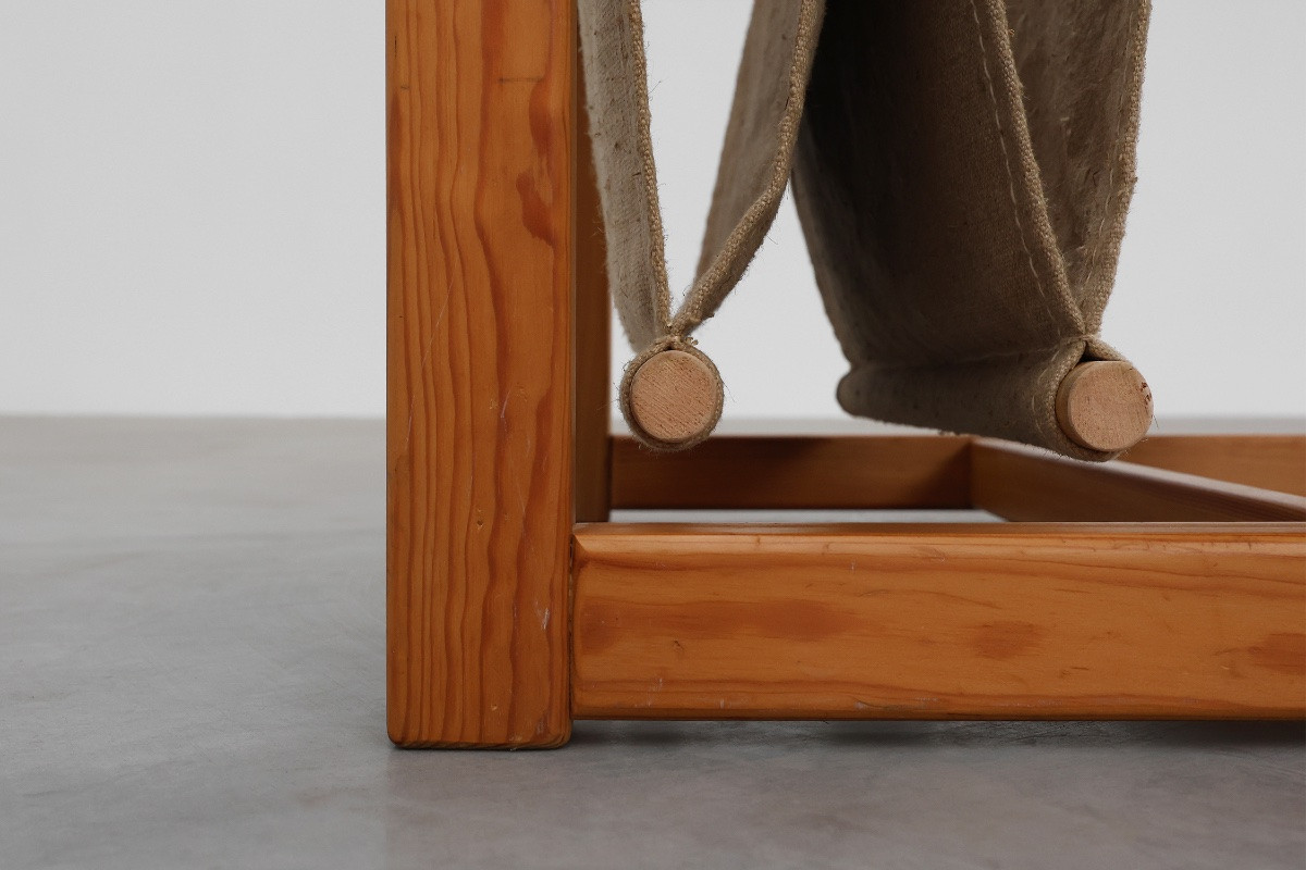 Table basse en pin et lin avec porte-revues par Karin Möbring, Suède, années 1970-photo-4