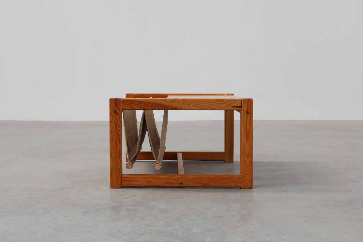Table basse en pin et lin avec porte-revues par Karin Möbring, Suède, années 1970-photo-8