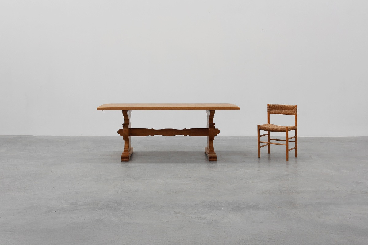 Table à tréteaux en chêne français du XXe siècle avec pieds festonnés et plateau en planches-photo-2
