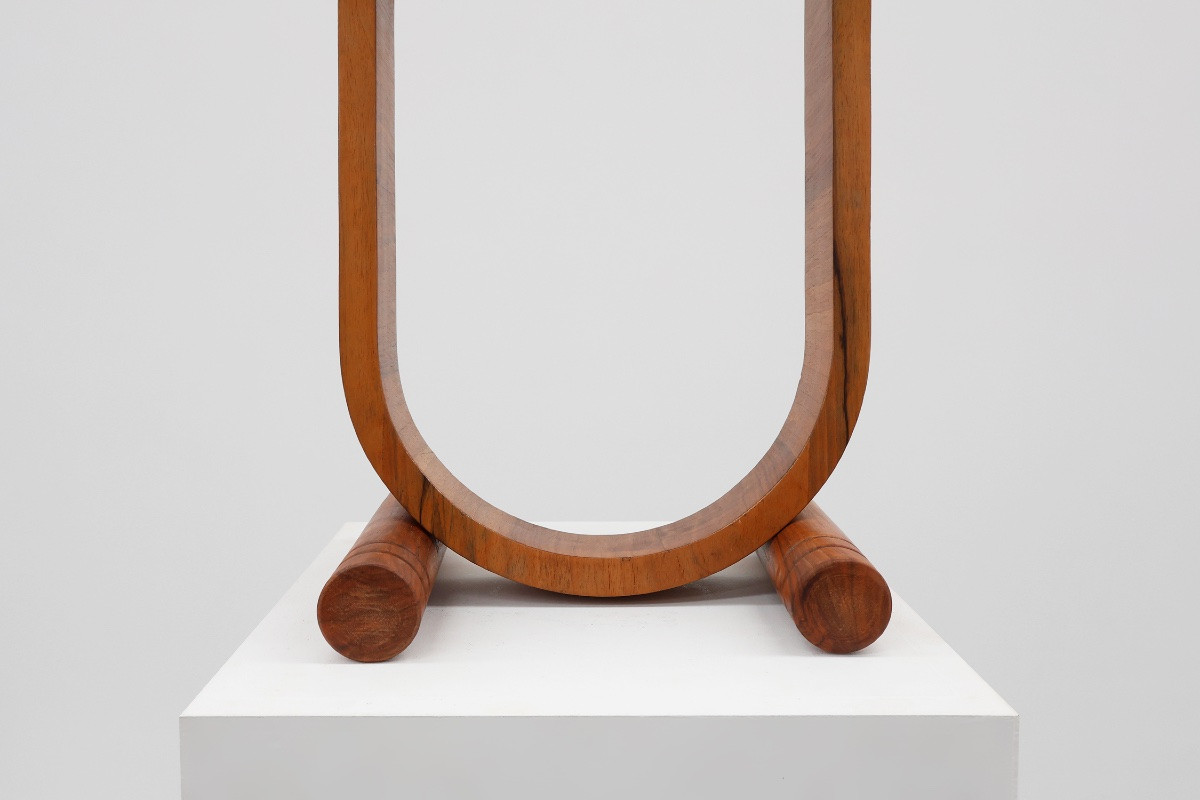 Art Deco Round Oak Side Table With Curved Leg, France, 1920s-photo-3