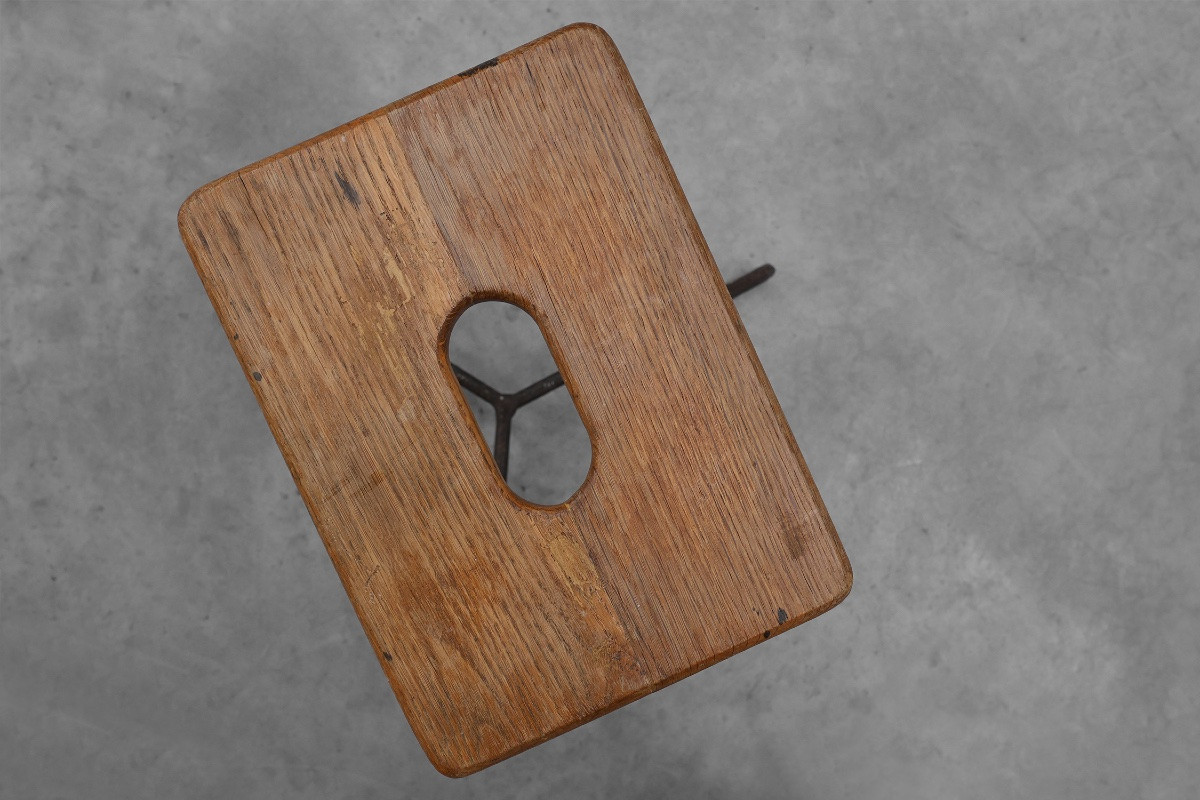 Tabouret industriel moderniste en fer et lattes de chêne, France vers 1910-photo-4