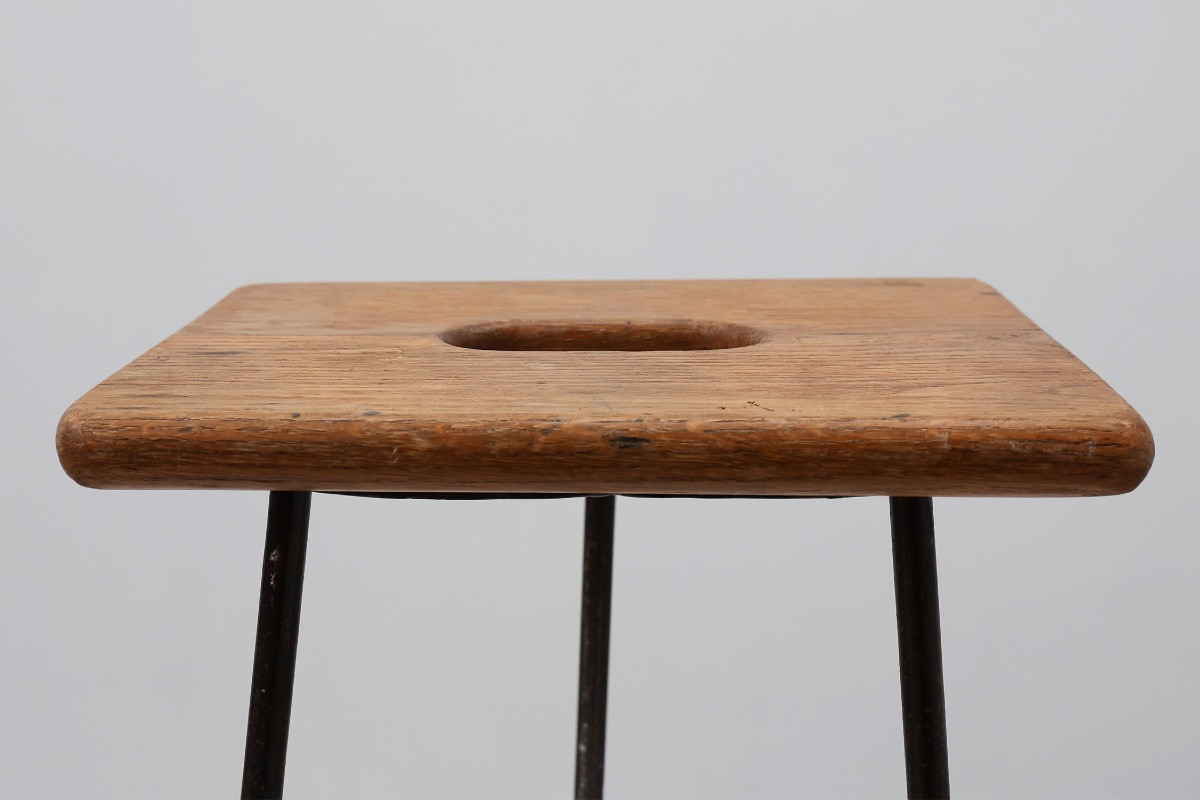 Tabouret industriel moderniste en fer et lattes de chêne, France vers 1910-photo-3