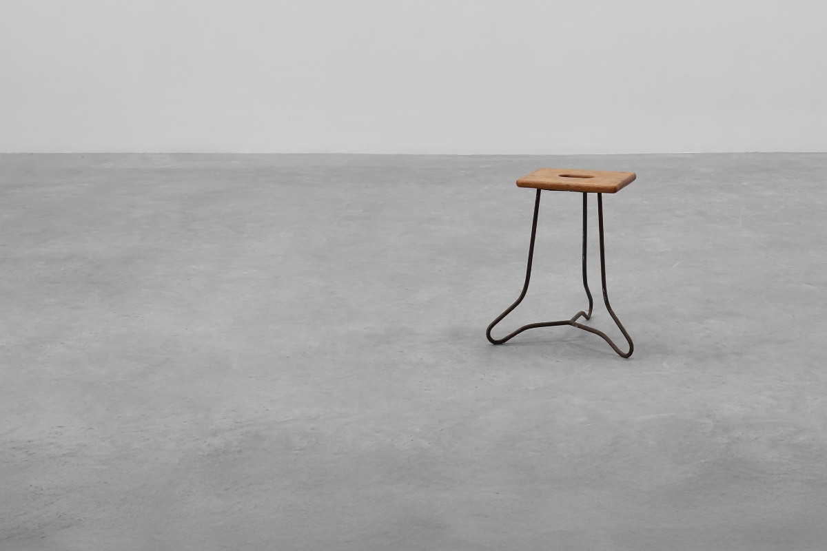 Tabouret industriel moderniste en fer et lattes de chêne, France vers 1910-photo-7