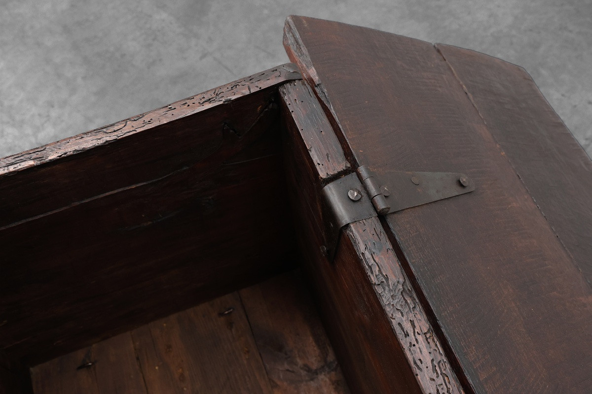 Coffre gothique en chêne sculpté du XVIe siècle, France-photo-3