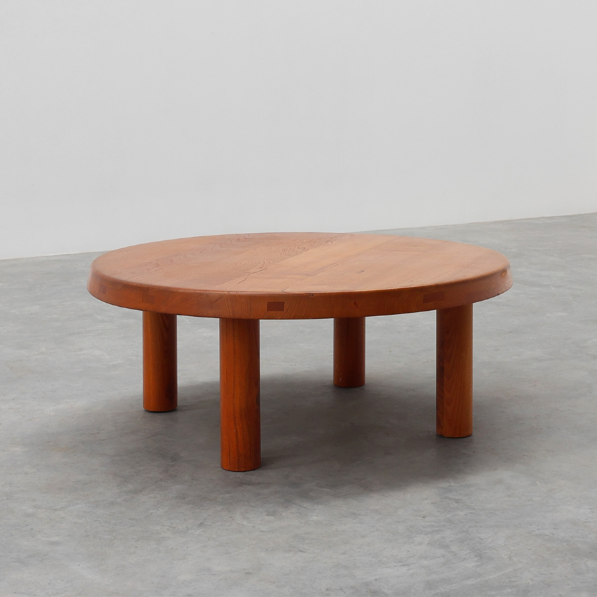 Pierre Chapo, Table basse Modèle T02M en orme massif, France 1976