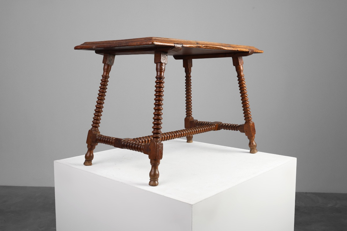 Antique Oak Side Table With Turned Legs And A Stretcher, Spain, 17th Century-photo-2