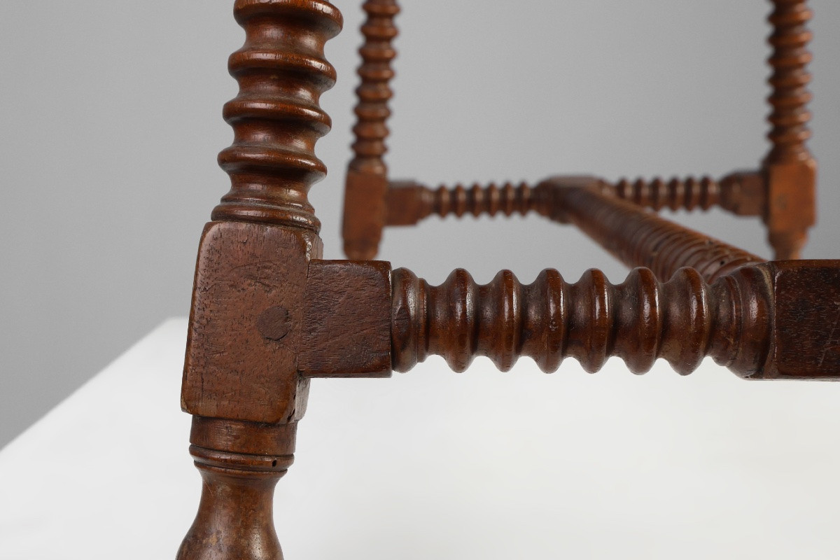 Antique Oak Side Table With Turned Legs And A Stretcher, Spain, 17th Century-photo-3