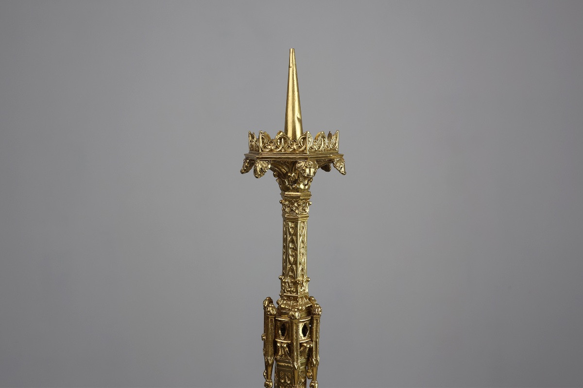 Neogotische koperen kerkkaarsenhouder, gestempeld “LL A Paris”, Frankrijk, ca. 1880-photo-2