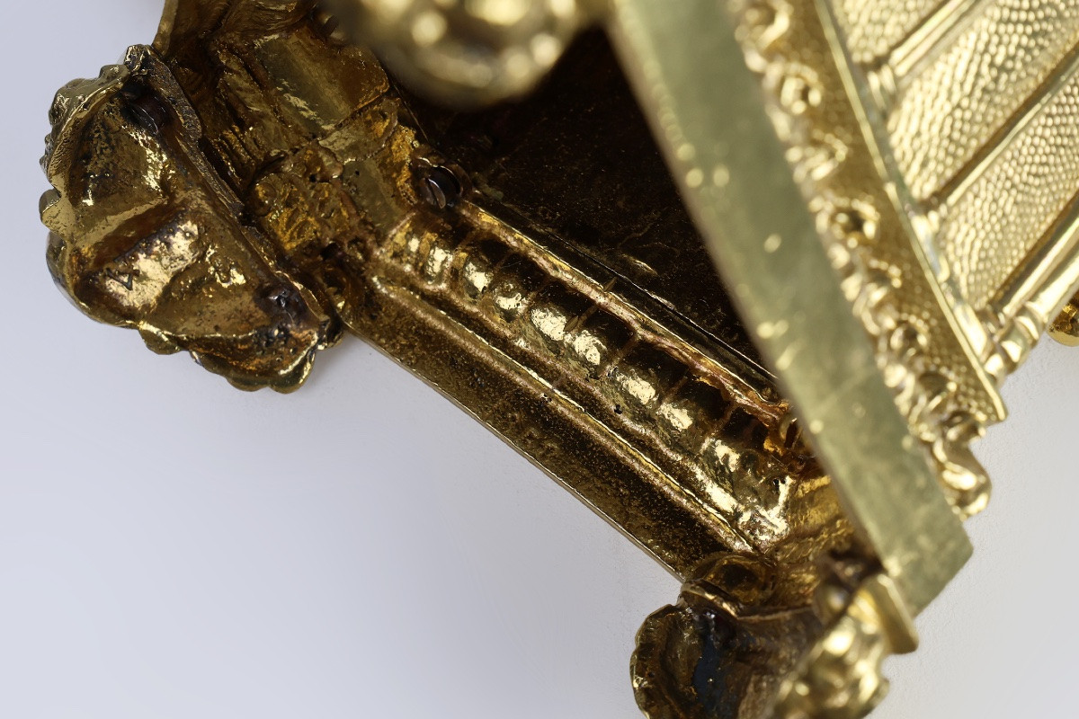 Neogotische koperen kerkkaarsenhouder, gestempeld “LL A Paris”, Frankrijk, ca. 1880-photo-8