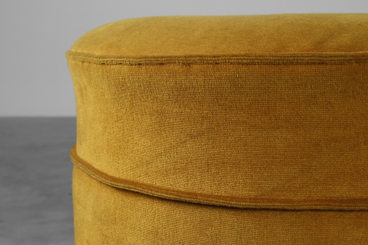 Pouf jaune moutarde en bois et velours, France, années 1950-photo-3