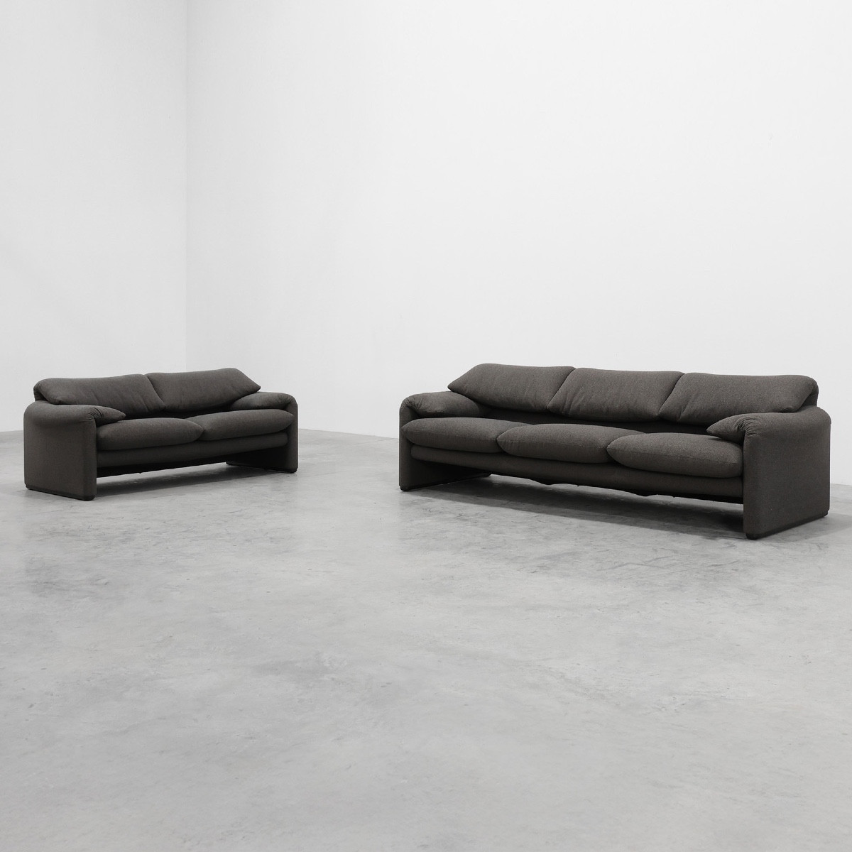 Cassina 2 And 3 Seater Sofa Set By Vico Magistretti, Italy, 1990
