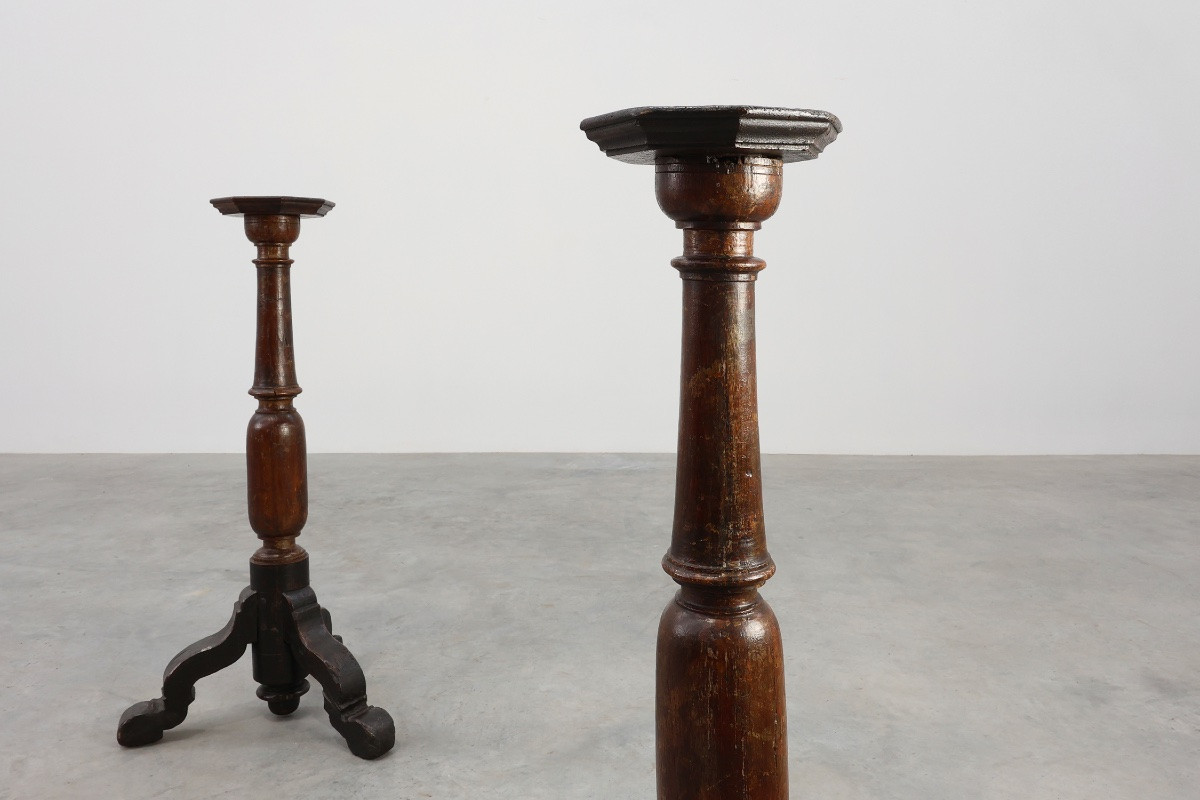 Paire de piédestaux d'église tournés français du XVIIIe siècle-photo-1