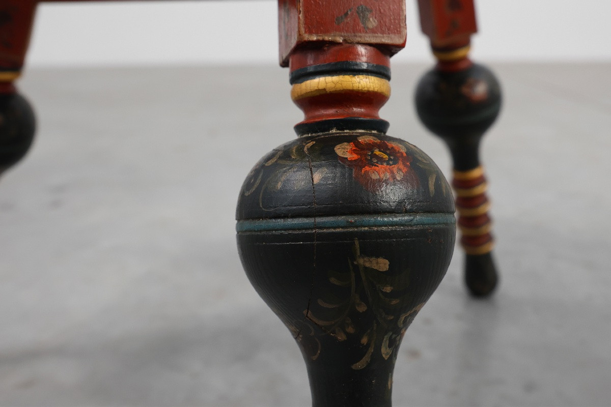 Table d'appoint Hindeloopen du début du XIXe siècle, Pays-Bas-photo-4