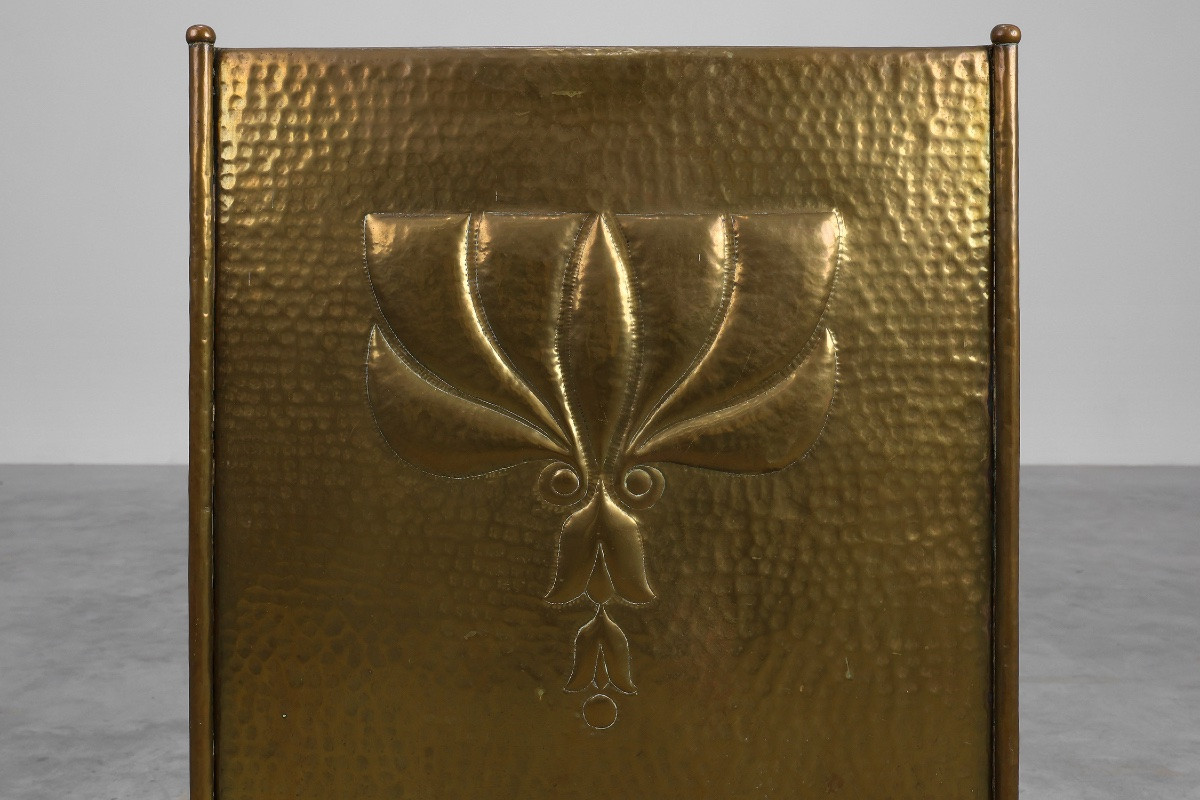 Élégant pare-feu Art déco en cuivre martelé, France, années 1920-photo-2