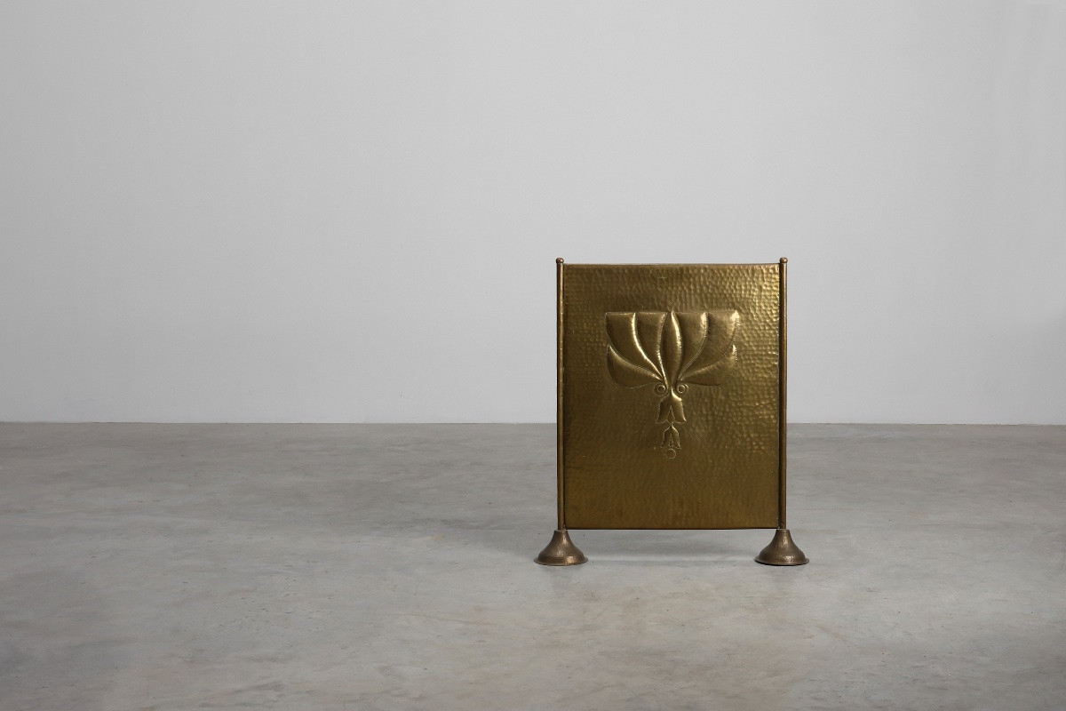 Élégant pare-feu Art déco en cuivre martelé, France, années 1920-photo-5