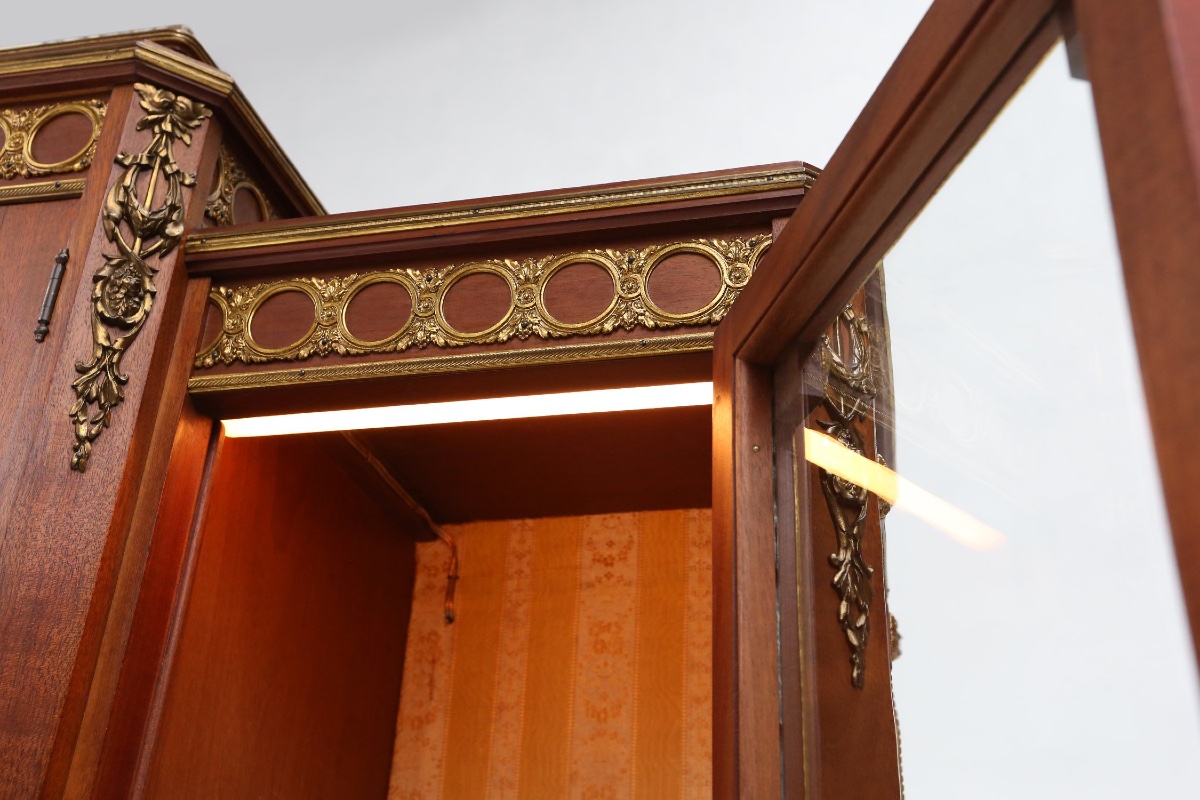 Louis XVI Marquetry Display Case With Lighting, France, 1850s-photo-4