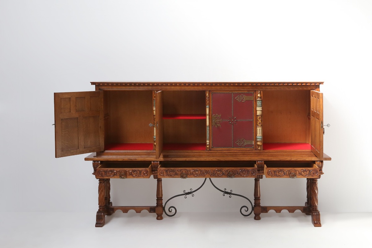 20th-century Baroque Carved Sideboard, Spain-photo-4