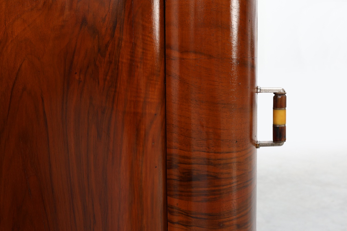 Pair Of Art Deco Walnut Bedside Tables, Italy, 1920s-photo-4