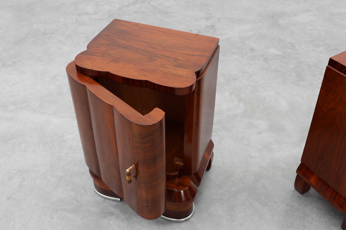 Pair Of Art Deco Walnut Bedside Tables, Italy, 1920s-photo-4