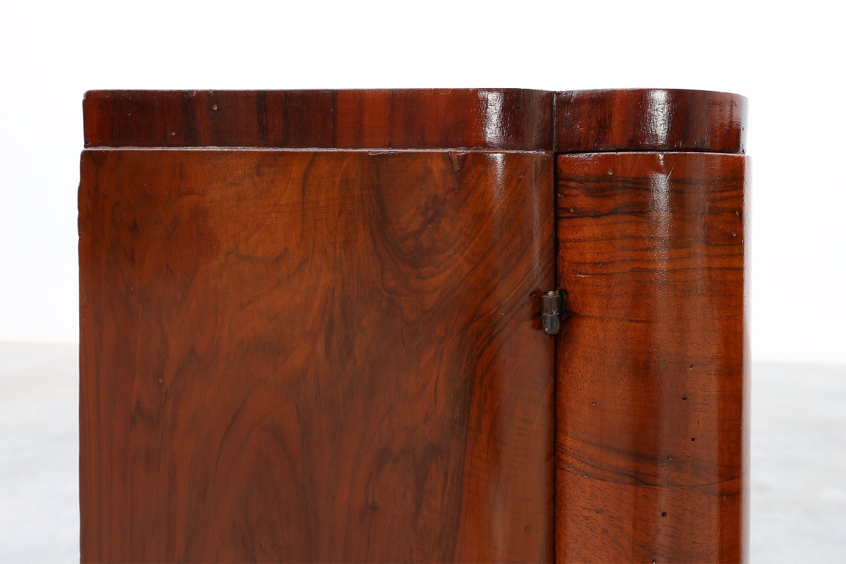 Pair Of Art Deco Walnut Bedside Tables, Italy, 1920s-photo-7
