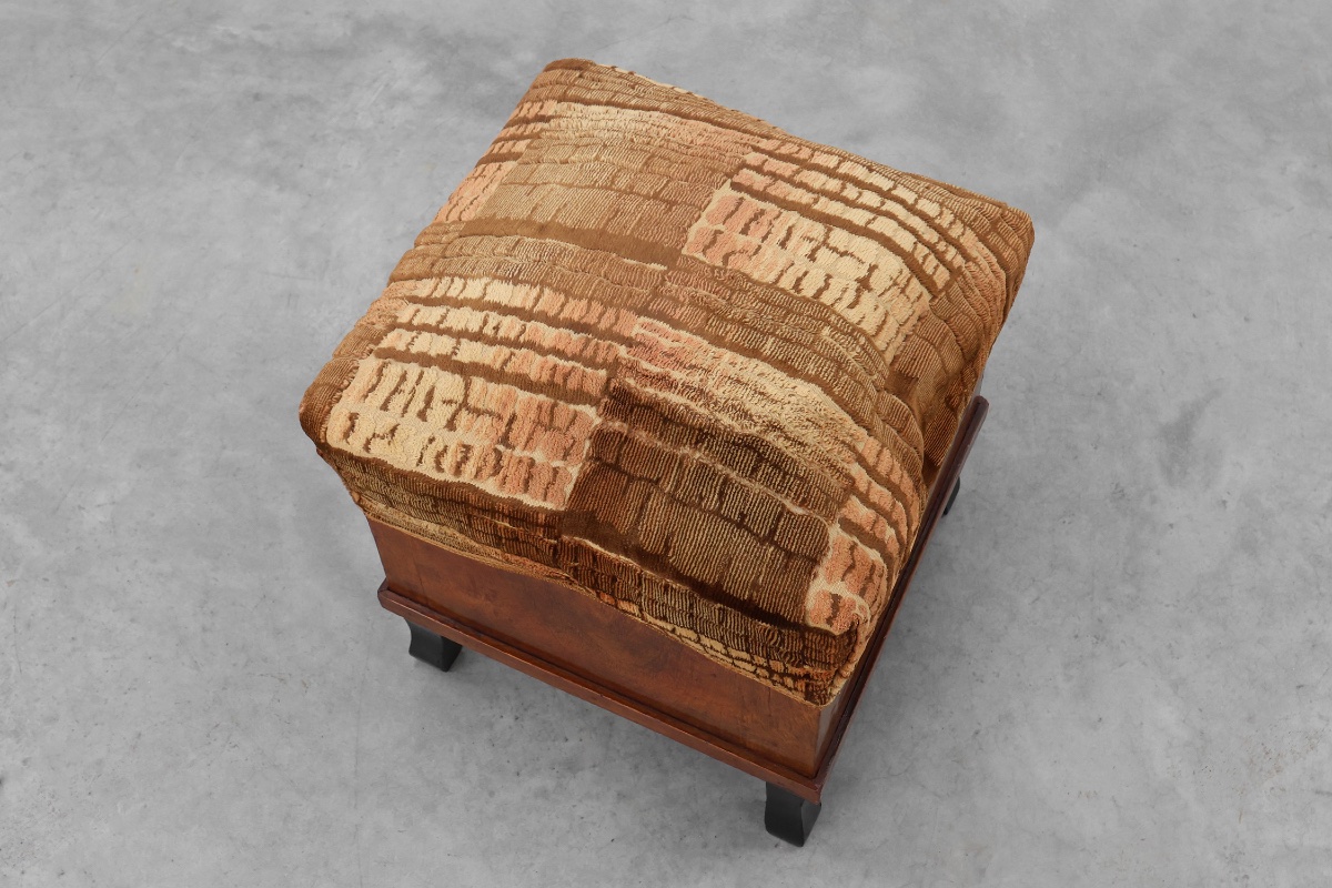 Pair Of Art Deco Walnut Stools With Original Velvet, Italy 1920s-photo-3