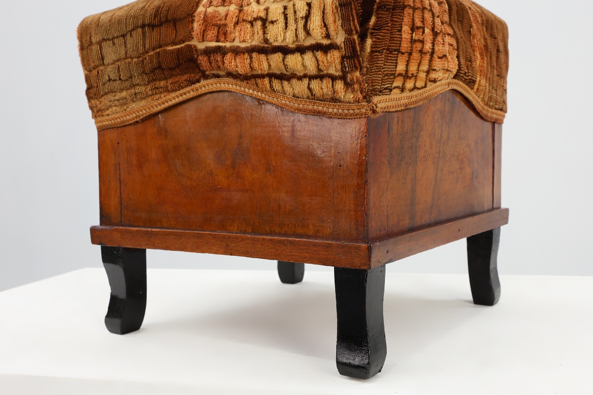 Pair Of Art Deco Walnut Stools With Original Velvet, Italy 1920s-photo-4