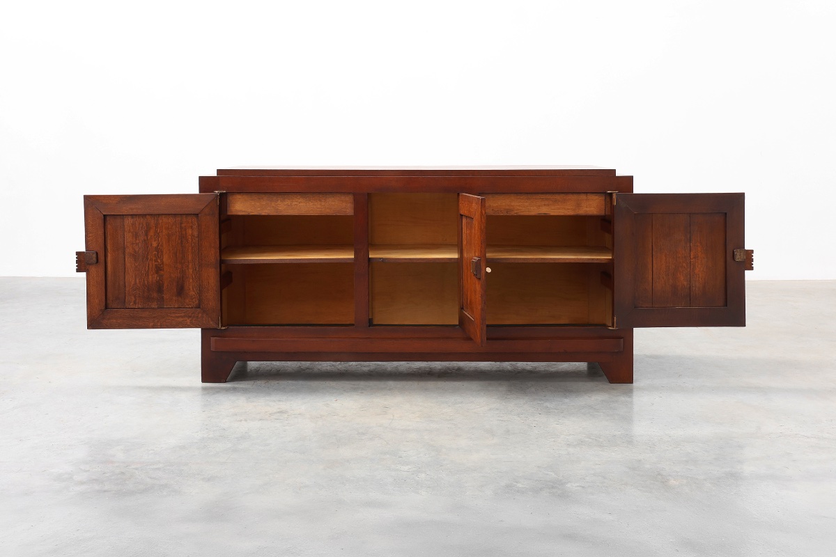 Buffet Art Déco en chêne sculpté à motifs géométriques, par Charles Dudouyt, France, vers 1940-photo-3