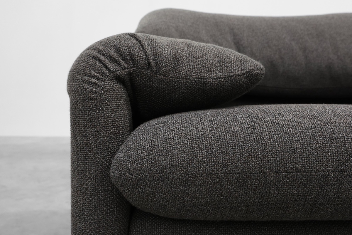 Two-seater Sofa By Vico Magistretti For Cassina, Italy, 1990s-photo-1