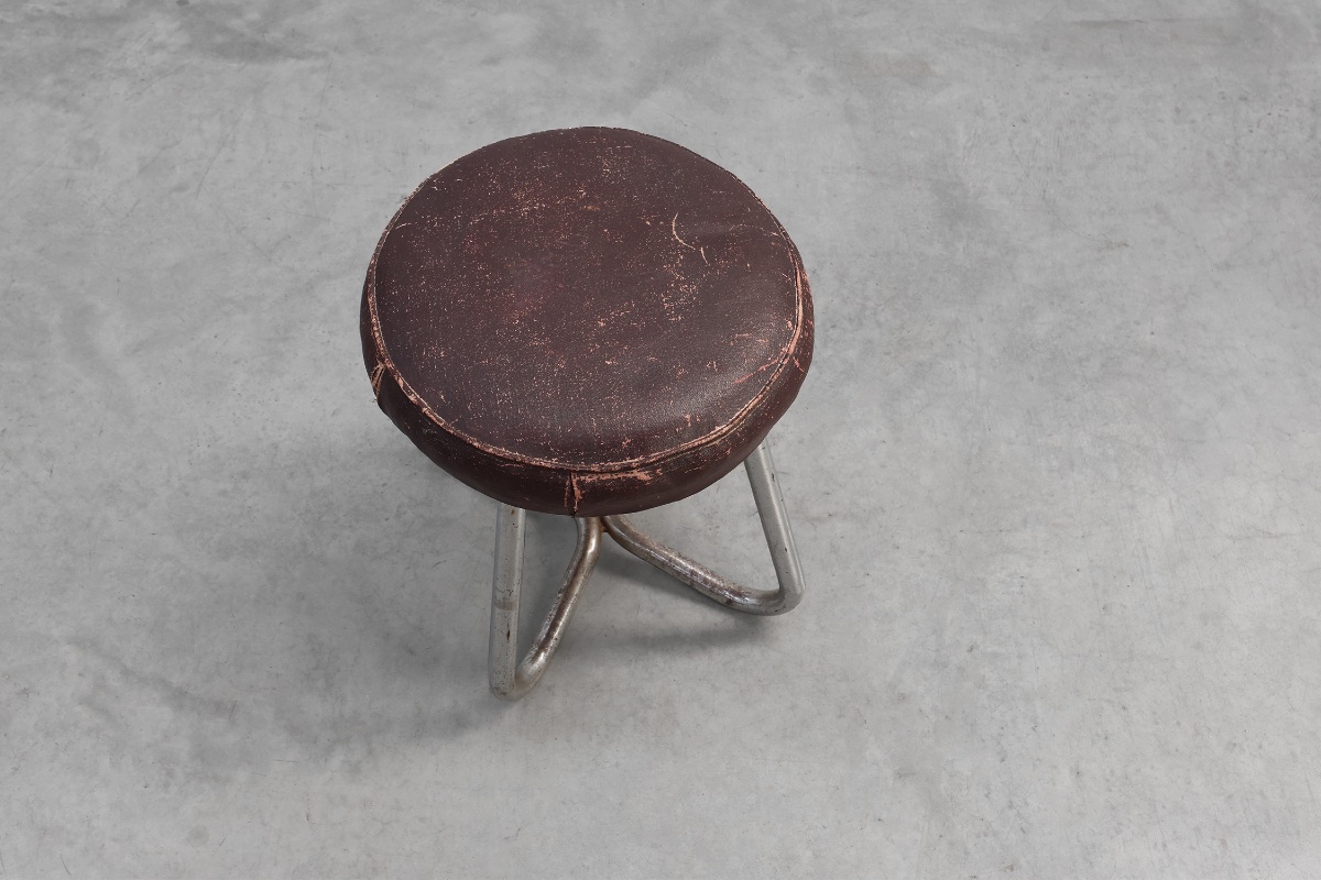 Tabouret moderniste Bauhaus avec structure tubulaire chromée et assise en cuir, Allemagne -photo-2