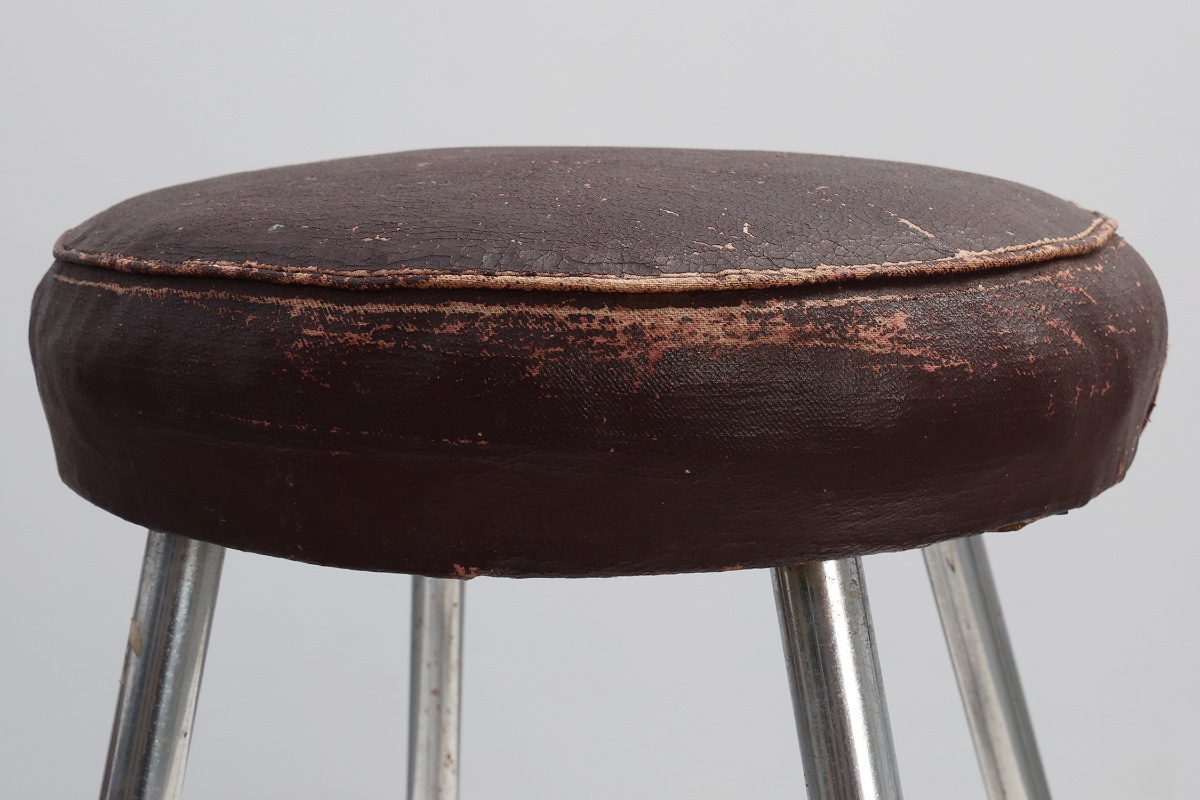 Tabouret moderniste Bauhaus avec structure tubulaire chromée et assise en cuir, Allemagne -photo-3