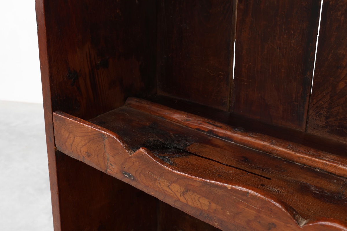 Cabinet en châtaignier à pignon, style Art populaire français du XVIIe siècle-photo-8