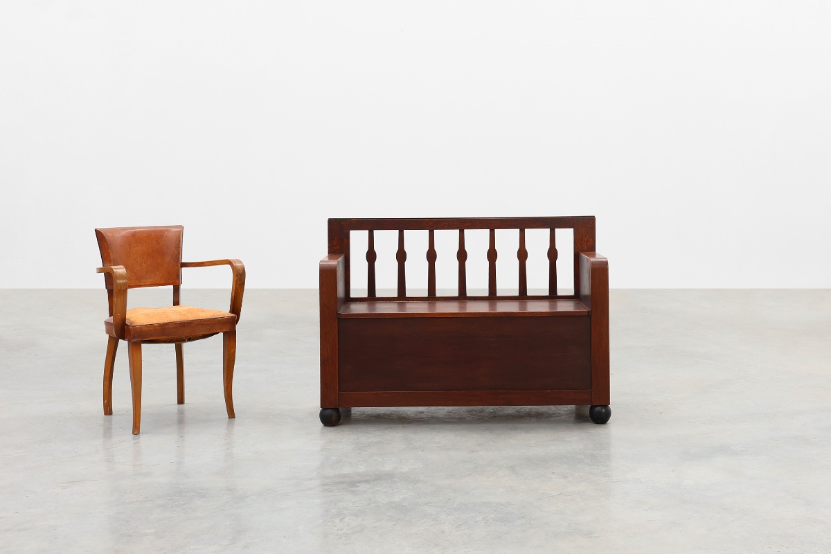 Banc Art Déco moderniste avec assise coffre relevable en chêne massif, Belgique, années 1920-photo-2